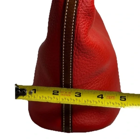 Y2K Dooney & Bourke Medium Red Pebbled Leather Bucket Bag / Tote Bag - Picture 10 of 13
